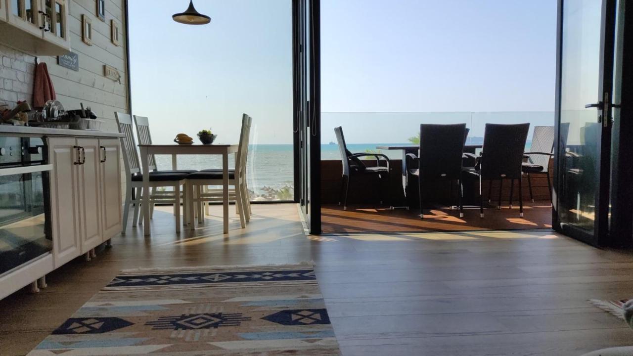 Luxury Beach Apartment In Qerret Golem  Exterior photo