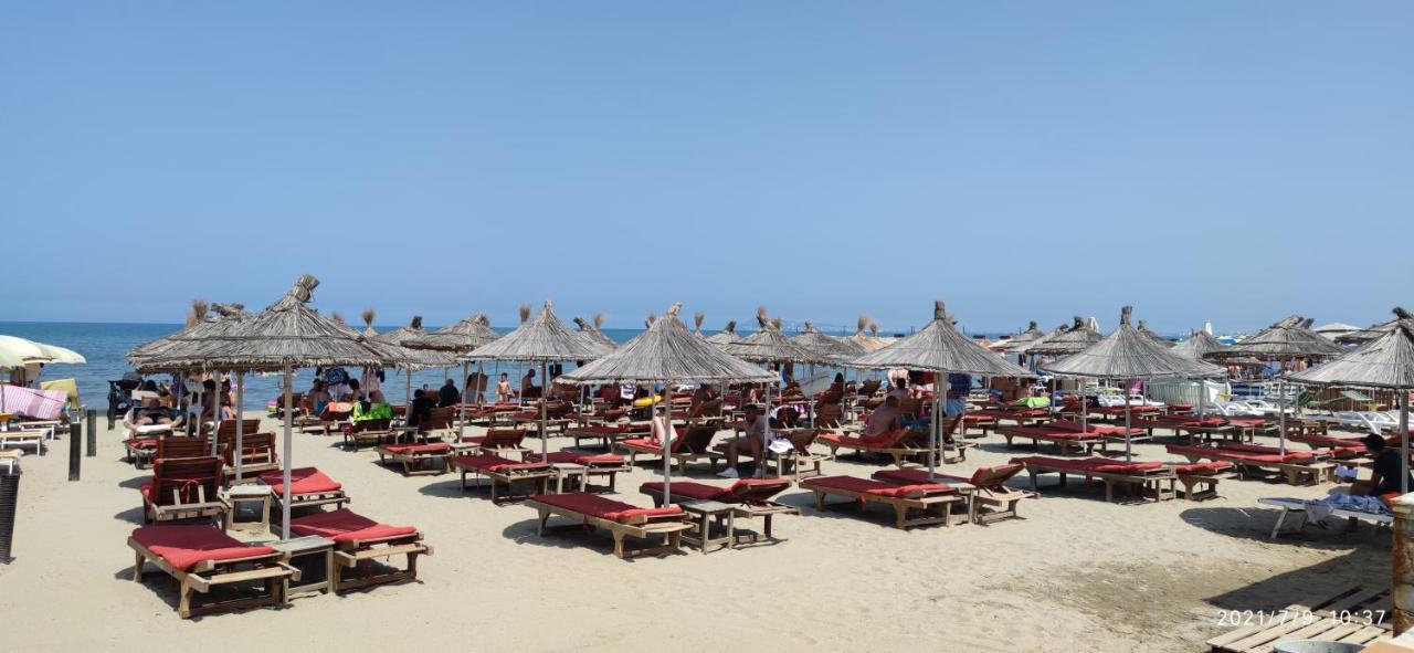 Luxury Beach Apartment In Qerret Golem  Exterior photo
