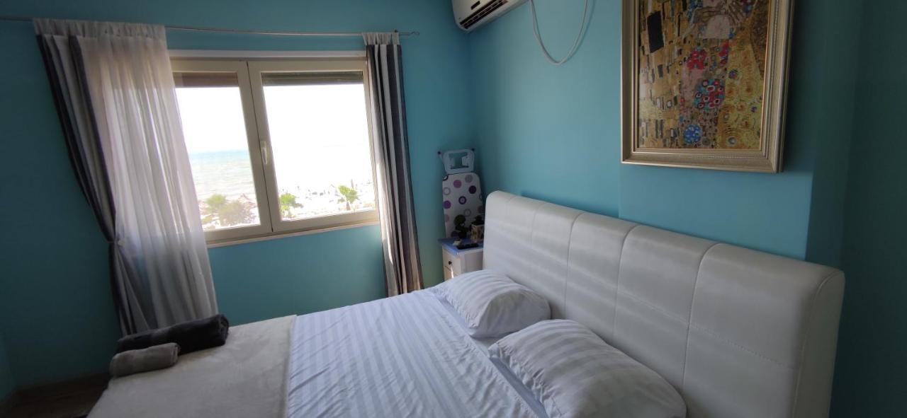 Luxury Beach Apartment In Qerret Golem  Exterior photo