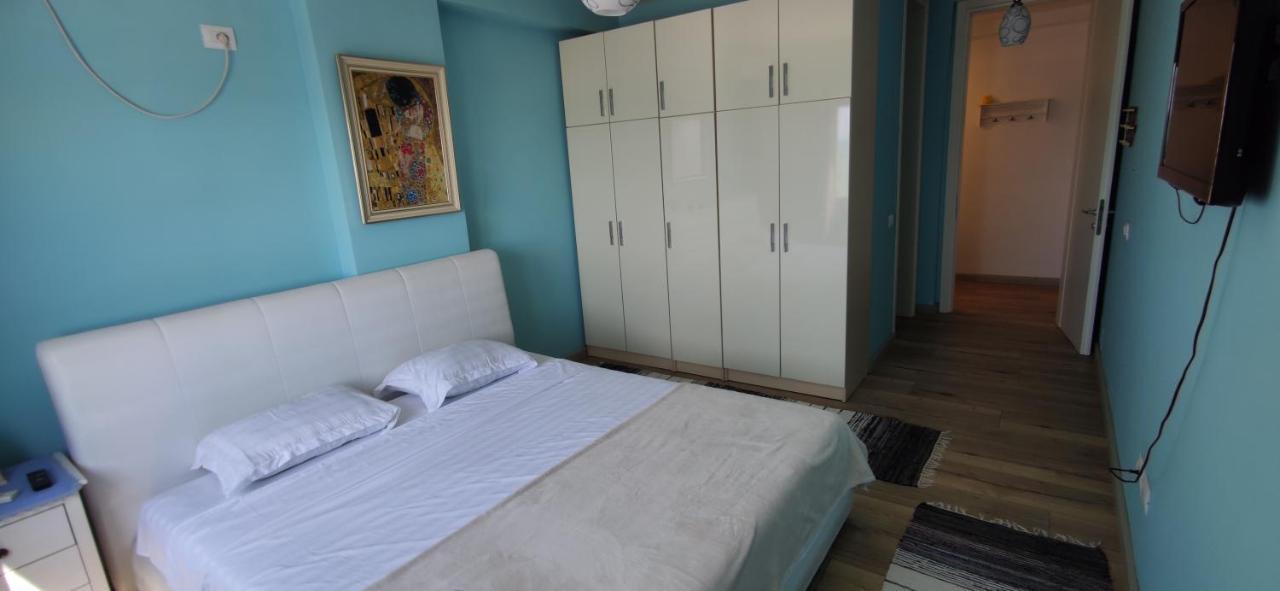 Luxury Beach Apartment In Qerret Golem  Exterior photo